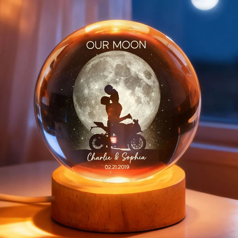 Biker Couple Kissing in the Moonlight, Custom Moon Phase by Date - Per , Valentines Day Wedding Anniversary Gift For Couple