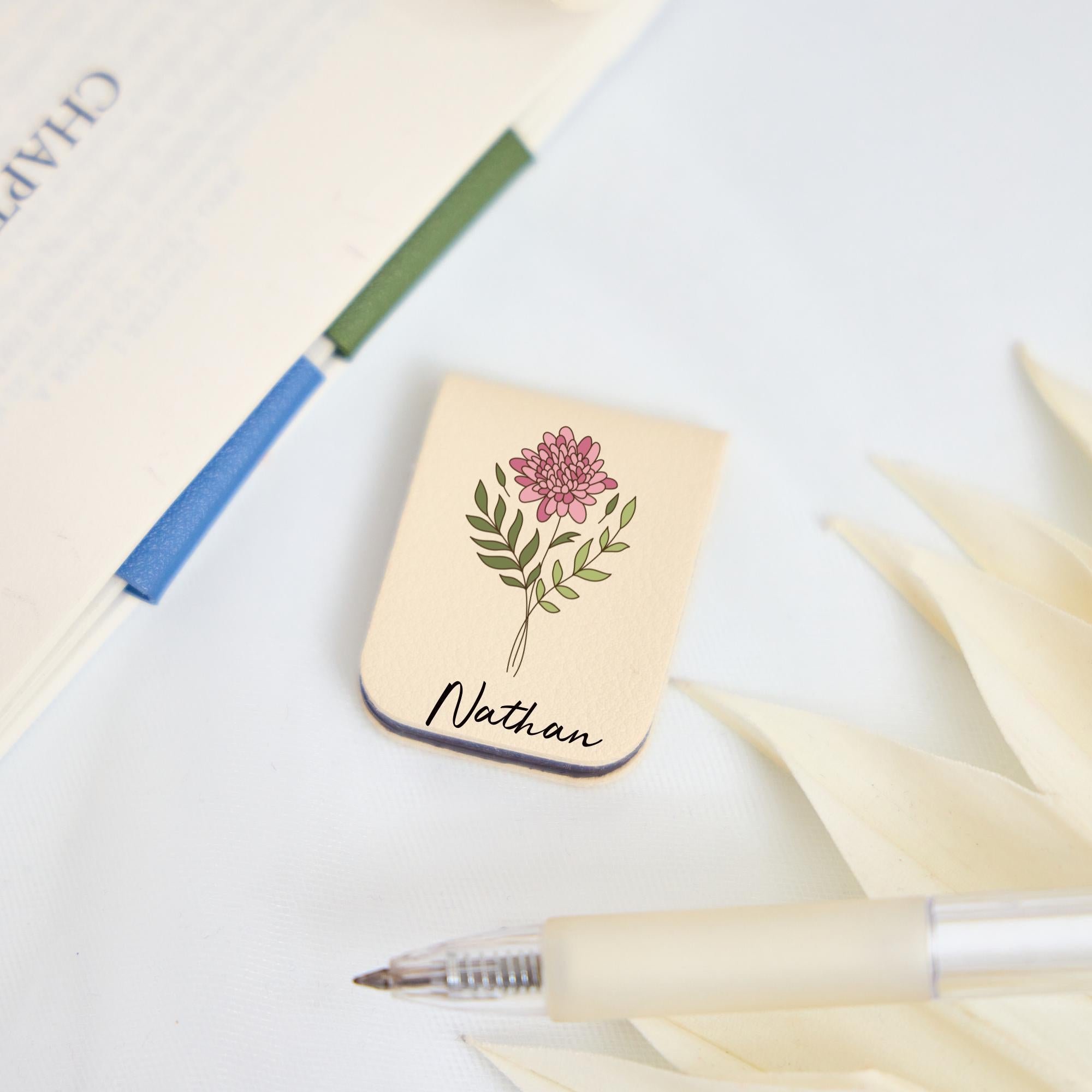 Personalized Leather Bookmark,custom Birth Month Flower With Name for Book Lovers,ideal Bookmark Gifts for Her,bridesmaid Gift,wedding Gift