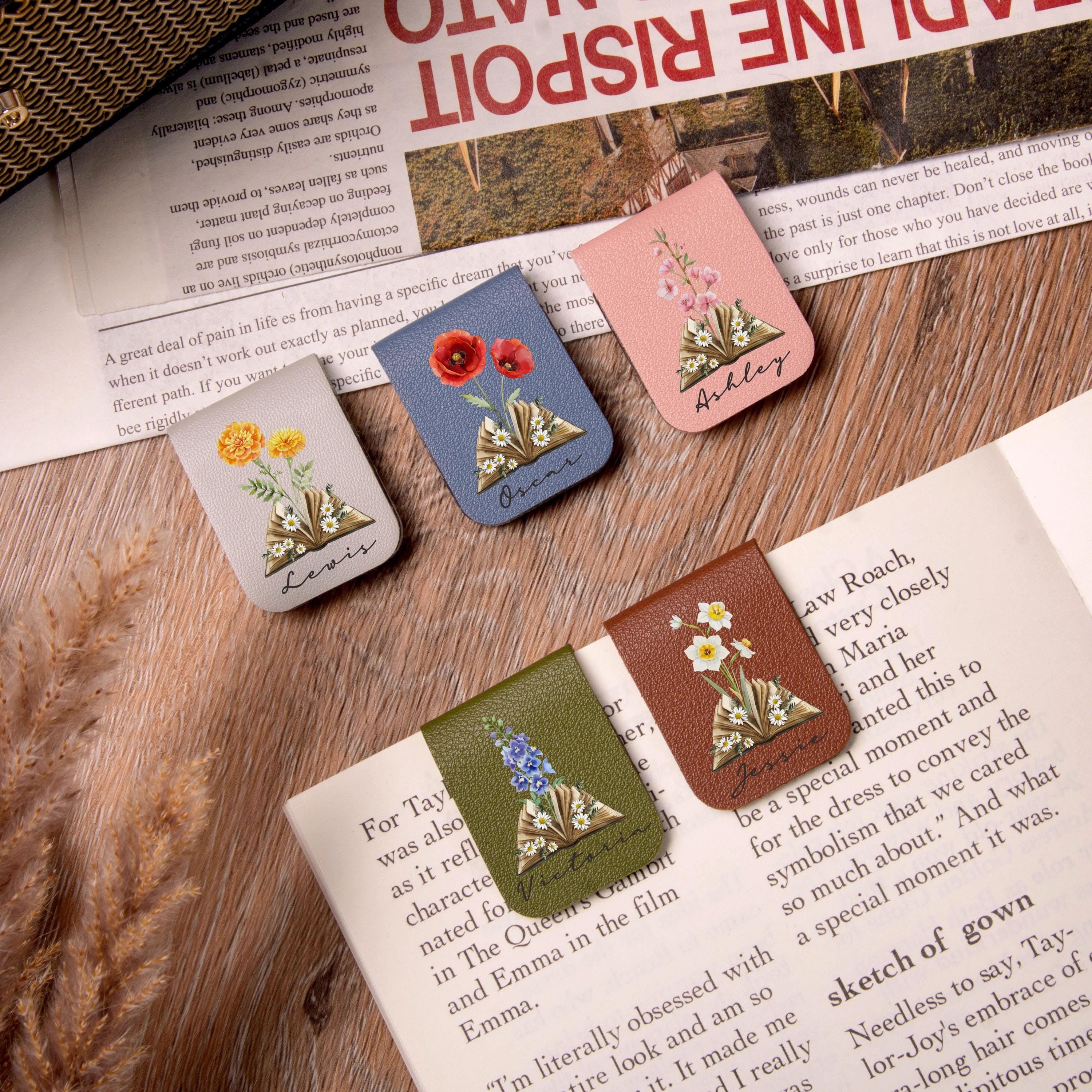 Personalized Magnetic Bookmark with Birth Flower, Custom Name Bookmark, Bridemaid Gift, Birthday Gift for Book Lovers, Gift for Friends