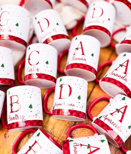 Personalized Name Mug, Custom Coffee Cup with Letter & Floral Design, Christmas Gift for Friend, Family, Coworker