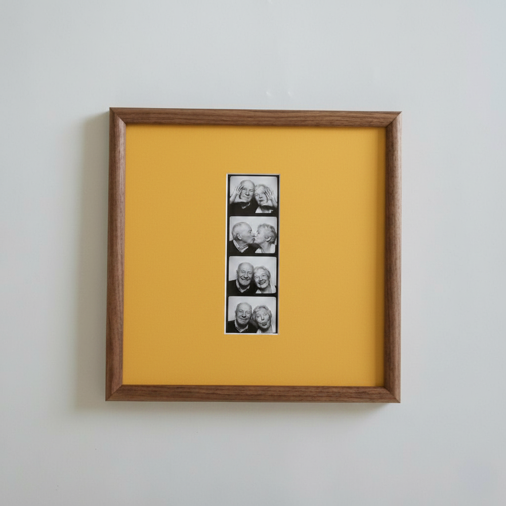 Photobooth Strip Picture Frame Square, Mid Century Retro Style Frame, Photo Strip Display, Vintage Home Decor, Minimalist Interior Accent