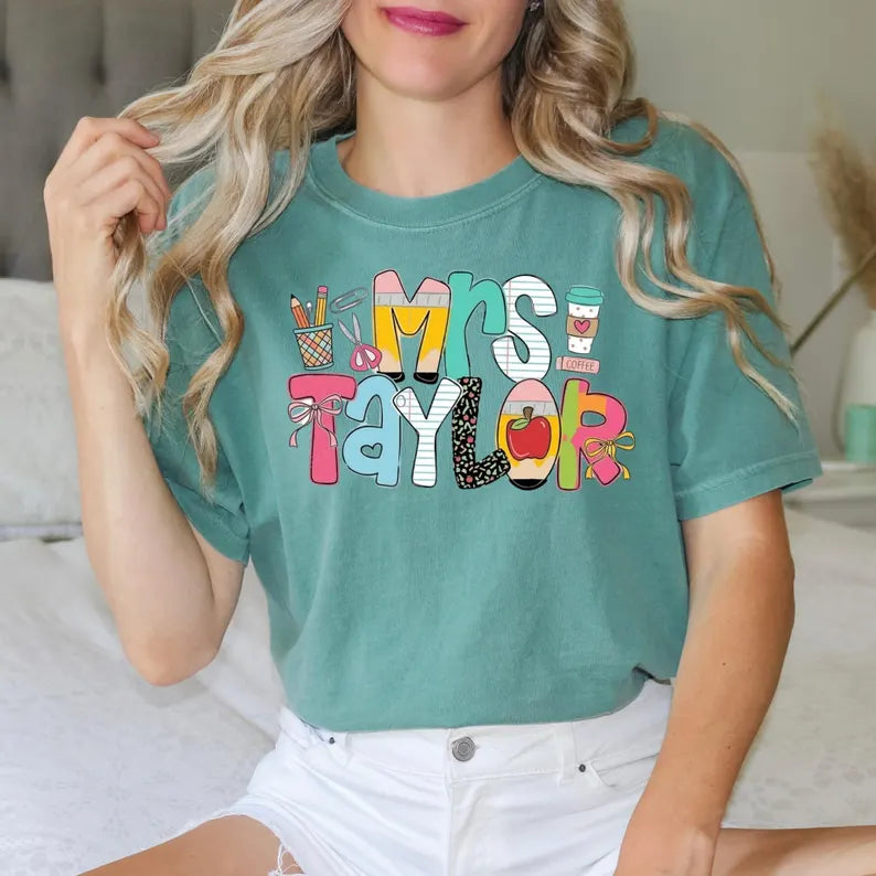 Personalized Teacher Shirt, Custom Name Teacher Tee, Mrs Teacher Shirt, Cute Teacher Gift, Back To School Shirt, Kindergarten Teacher Tee. SPETAL4