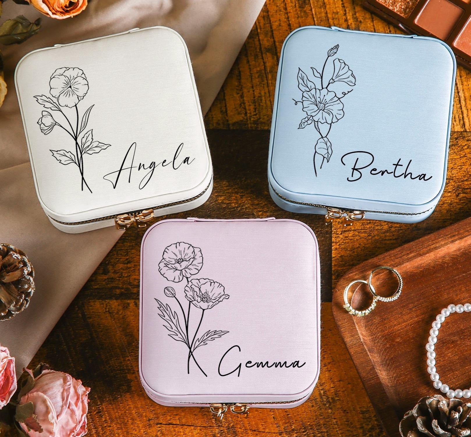 Personalized Jewelry Box with Name, Custom Bridesmaid Jewelry Box, Wedding Bridal Party Jewelry Box, Vintage Leather Jewelry Case, Gift for Her