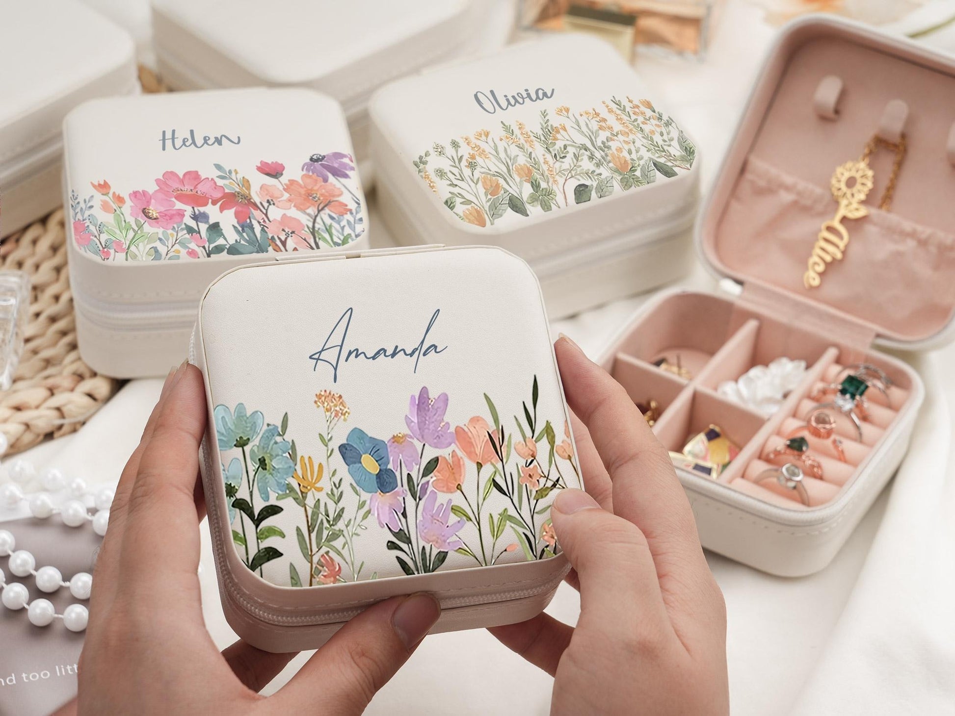 Personalized Leather Jewelry Travel Case with Name, Gift For Bridesmaid, Travel Jewelry Box, Wedding Bridesmaid Gift, Bride Gift