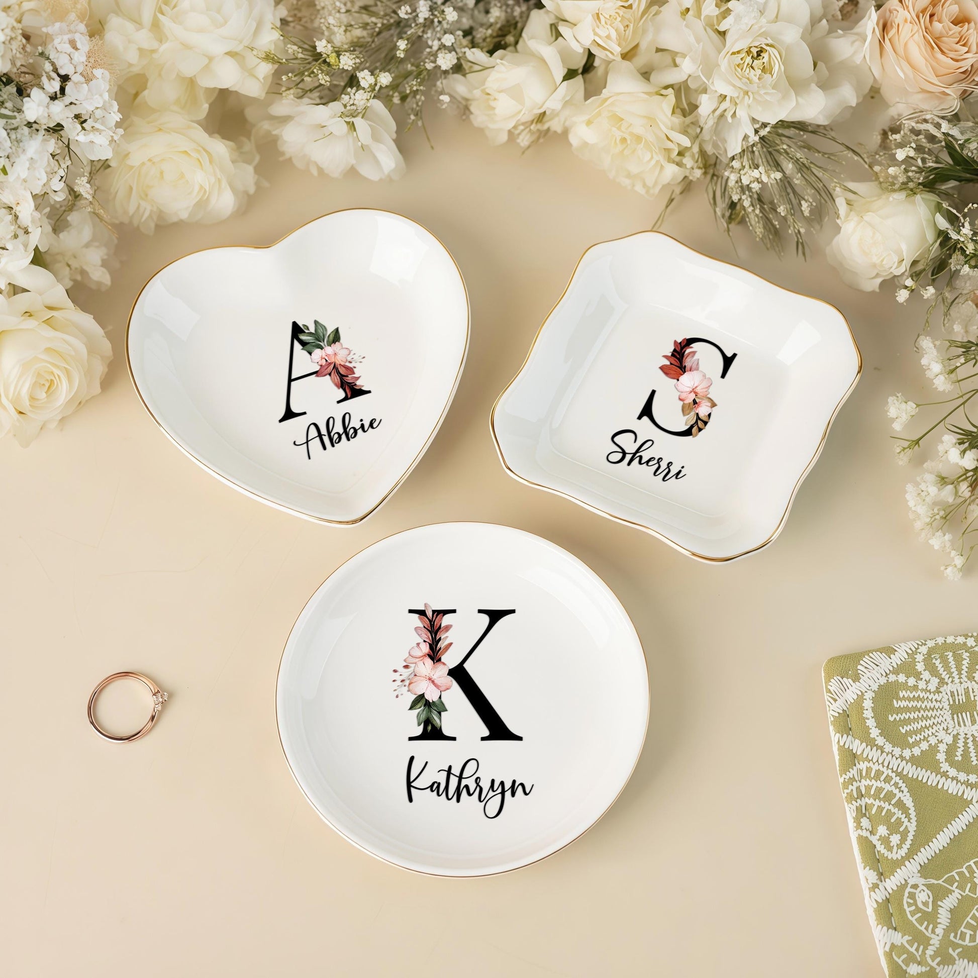 Custom Initial Ring Dish, Personalized Letter Trinket Dish, Jewelry Dish, Wedding Bridesmaid Gift, Birthday Gift for Best Friend