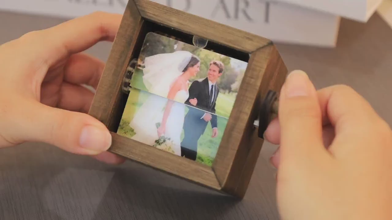 Personalized Photo Flipbook Animation Box,Custom wooden Photo Book with Light,Custom Crank Photobox Picture Box ,Creative Anniversary gifts. PBPETAL1
